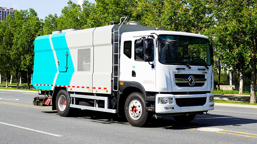 东风多利卡D9四季污染清除车