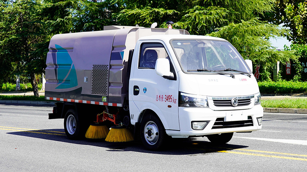 东风途逸扫路车
