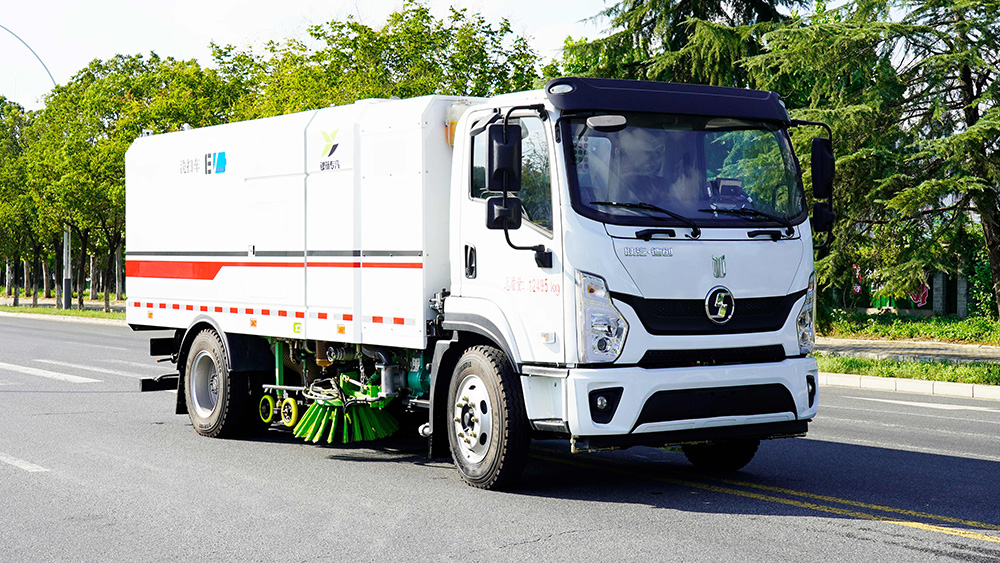 陕汽德创纯电动12吨洗扫车