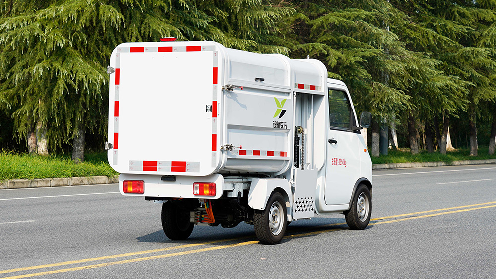 小神童挂桶垃圾车