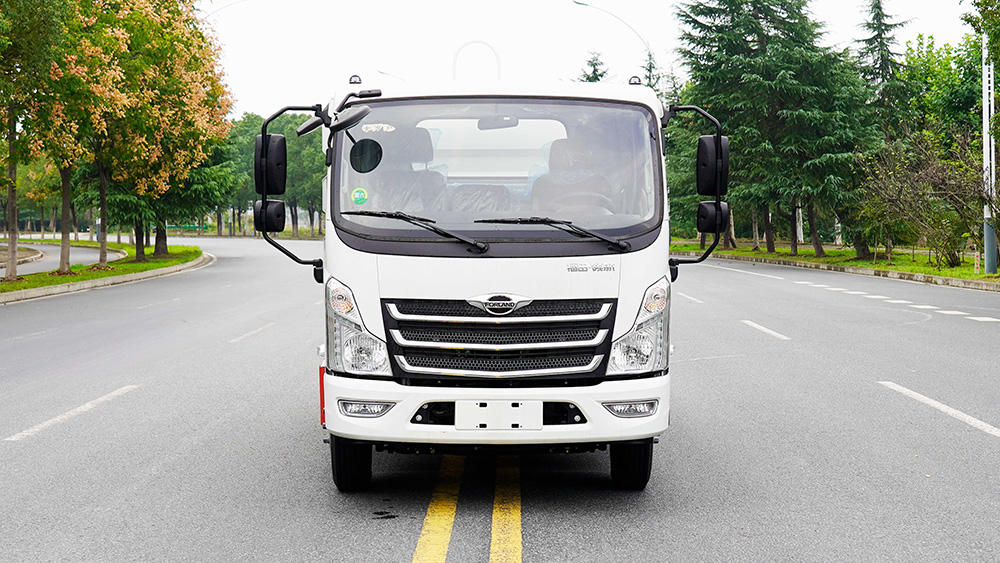 福田领航净浆洒布车
