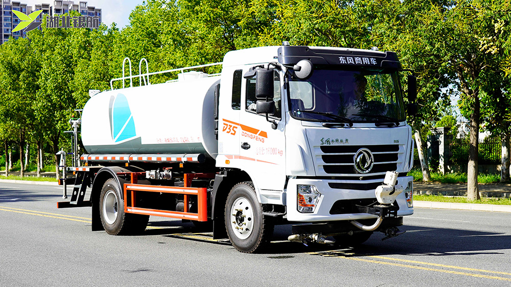 东风D3S洒水车